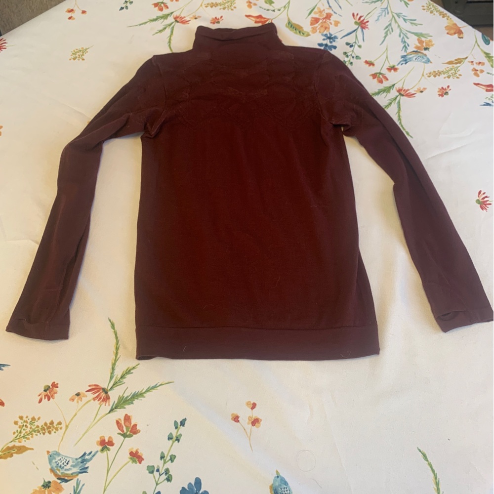 Maroon Athleta Mock Neck Long Sleeve Maroon Size Medium